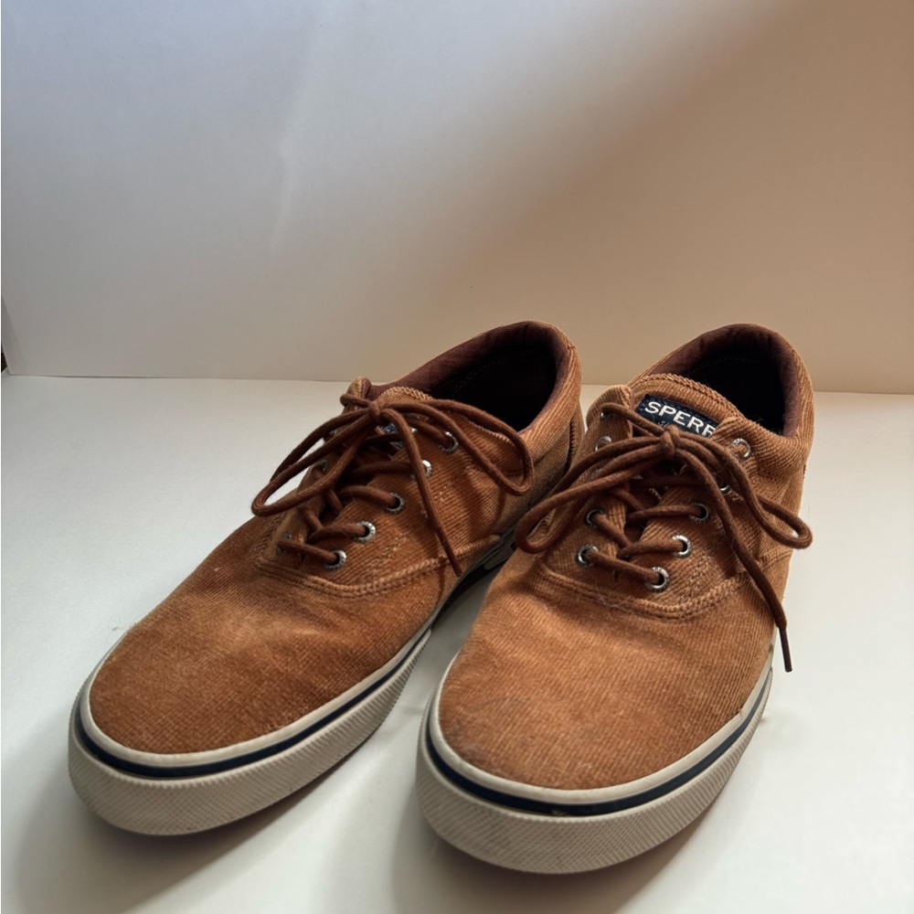 Sperry Striper II CVO Corduroy In “Tan / Burnt Caramel” Size 12